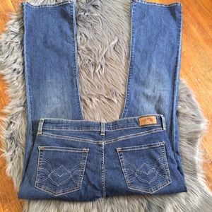 Signature Levi Strauss Modern Bootcut Jeans - Long